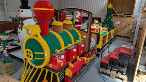 Robson Kay - Auction Date: 2025-07-22 - Category: 60 LEGO Sculptures